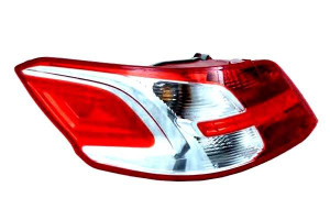 Lampa Tylna Peugeot 301 12- Pr Magneti Marelli