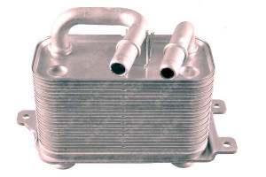 Chłodnica Oleju Bmw 2,0-4,4 E60 E67 5 7 03- Nrf