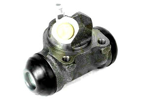 Cylinderek Hamulcowy Renault 20 25 30 1.6-2.2 10.7