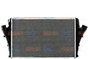 Intercooler Behr Hella 51770436 13167338 6302059