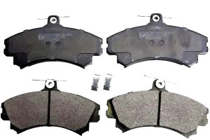 Klocki Hamulcowe Przód Volvo S40 V40 95- Denckerma