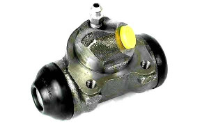 Cylinderek Hamulcowy Renault 20 25 30 1.6-2.2 10.7