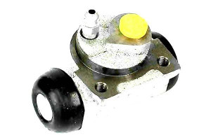 Cylinderek Hamulcowy Nissan Primera 2.0d 01.91-01.