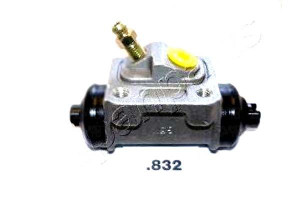 Cylinderek Hamulcowy Suzuki Baleno Liana Swift 95-