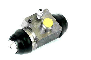 Cylinderek Hamulcowy Ford 100 I 100 Ii Transit 1.6