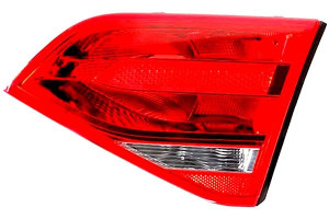 Lampa (część Wewnętrzna) Audi A4 B8 Sedan 11.07-10