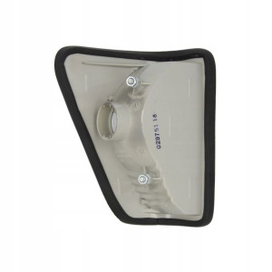 Lampa kierunkowskazu przód L MERCEDES T1/T2 04.77-