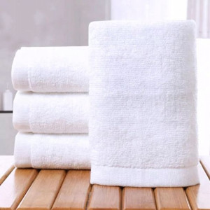 Ręcznik Hotelowy Biały Frotte 70x140 Cm Gładki Spa