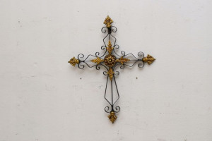 Gruby Metalowy Krzyż Na Grób Krucyfiks Tanio 60x49