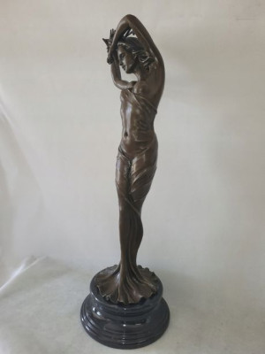 Kobieta Z Winogronem - Secesja Brąz Figura Z Brązu