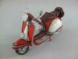 METALOWY model kolekcjonerski SKUTER SCOOTER 17CM