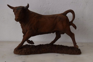 Żeliwna stara figura - Byk Bull Corrida WallStreet