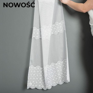 Firanka haftowana ze wzorem pasowym, wysokość 250cm, kolor 001 biały
