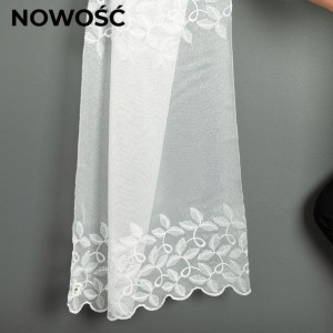 Firanka haftowana ze wzorem pasowym, wysokość 180cm, kolor 001 biały