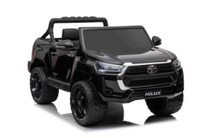 Pojazd Toyota Hilux Czarny