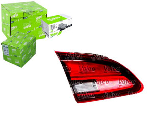 Lampa (część Wewnętrzna Kolor Szkła Czerwony) Opel