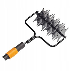 Aerator Ogrodowy Ręczny Obrotowy 1000689 Fiskars