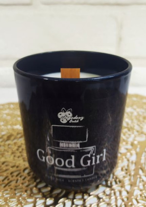 Good Girl - Sojowa Świeca Zapachowa Perfum