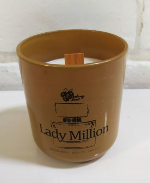 Lady Million - Sojowa Świeca Zapachowa Perfum