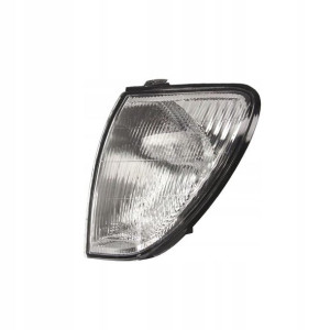 Lampa kierunkowskazu przód L TOYOTA LAND CRUISER 1