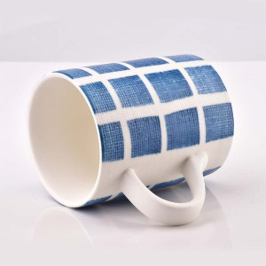 Kubek ceramiczny Navy w kratke 380 ml