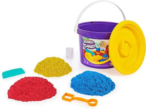 KINETIC SAND WIADERKO PIASEK 2,72 kg + Akcesoria