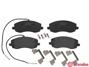 Klocki hamulcowe BREMBO P61104 425395
