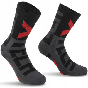 Skarpety sportowe do biegania na rower XT132 43-46 (czarno-szare)