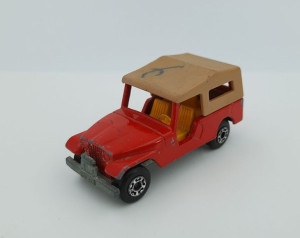 Stary samochodzik resorak kolekcjonerski Matchbox 1977 Jeep