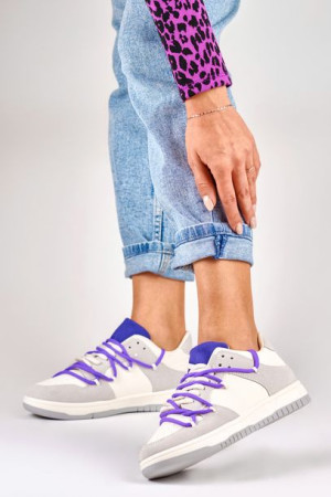 Sneakersy damskie z fioletowymi sznurówkami