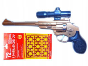 duży PISTOLET NA KAPISZONY REWOLWER naboje GRATIS