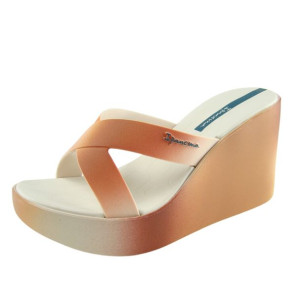 Klapki damskie na koturnie 83423 Ipanema r.40