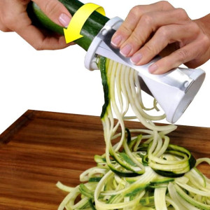 Temperówka do Julienne, makaron spaghetti z warzyw