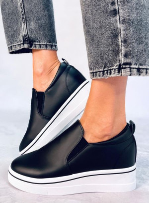 Trampki slip on na koturnie NAITO BLACK 39