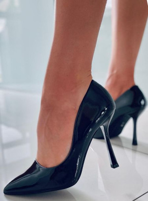 Szpilki damskie lakierowane ANIKA BLACK 40
