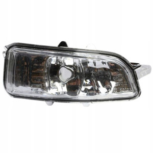 Kierunkowskaz Lusterko Volvo C30 C70 V40 V70 Prawy