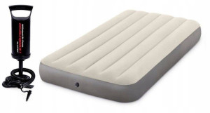 Zestaw Materac Intex 64101 + Pompka Intex 68612