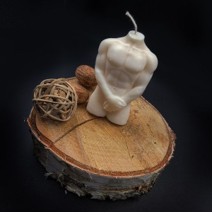 Świeca sojowa hand made tors mężczyzny GS00004