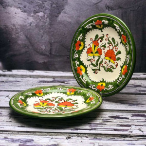 Średni talerz ceramiczny ręcznie malowany „Zielony ogródek” -17,5cm
