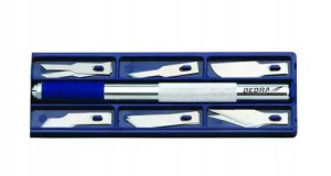Nóż skalpel DEDRA M9034 12 ostrzy szerokość 6mm