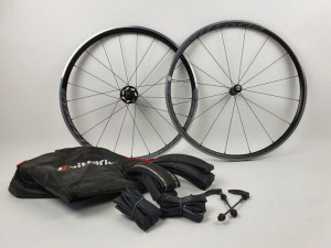 Zestaw kół testowych Elusion Alloy 700C/ 26 / 28 mm, w zestawie sztuki opon