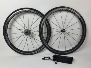 Zestaw kół testowych Alusion Alloy 700C/ 33 mm, w zestawie 2 opony Rubino P