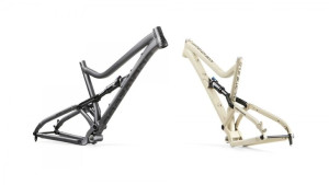 Rama Bluebird 27.5 bez dampera, pod damper 210x50mm, Boost, Sand Storm mat,