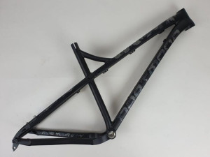 Rama Primal 27.5 Czarny/Grafit mat, XLarge (z błędną naklejką rozmiaru L na