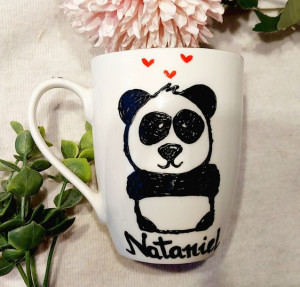 Filiżanka z pandą malowana farbami
