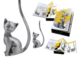 figurka kot stojak na biżuterię metal