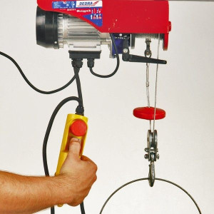 Wciągarka elektryczna 1000W 250/500 kg
