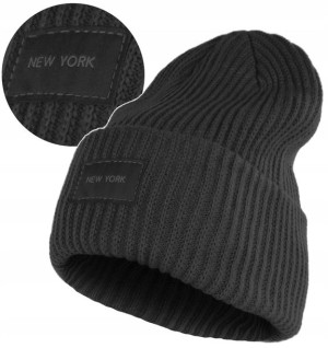 Czapka Damska Zimowa Beanie z naszywką MORAJ
