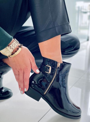 Botki lakierowane FRANKIE BLACK 40