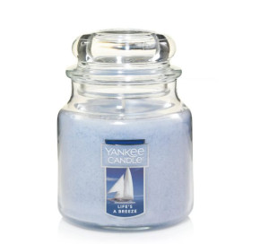 Yankee Candle Świeca Zapachowa Life's A Breeze 104g